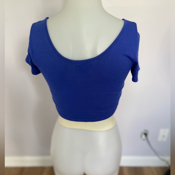 Crop top « whatever » 🦾 - Picture 3 of 4